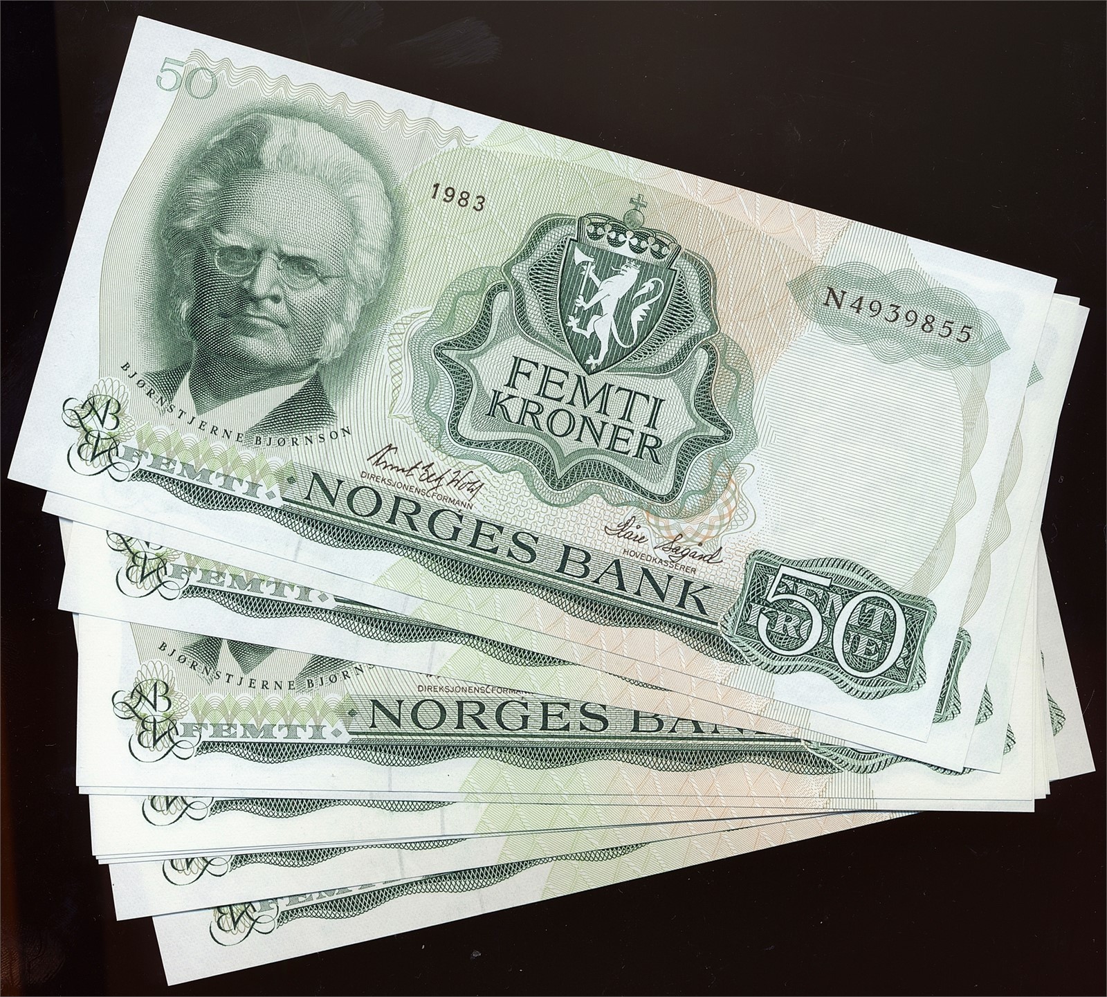 50 Kroner 1983-N. 10 Stk I Nummerrekkefølge. Kv 0 (UNC).